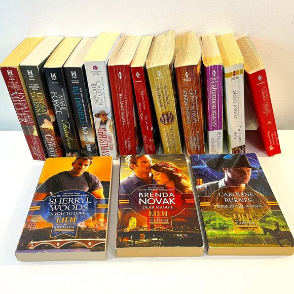 Lot of 15 Paperback Harlequin Romance Novels - Good condition! - Picture 1 of 6